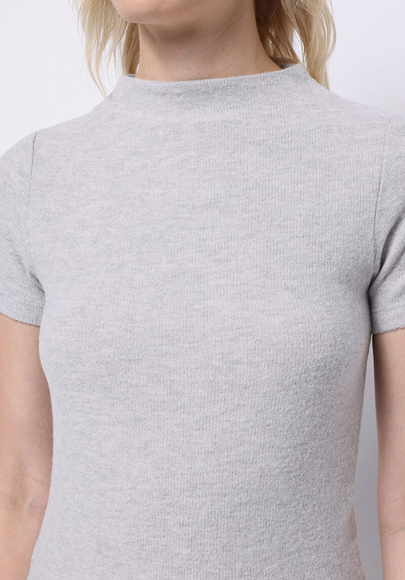 Afișați detalii pentru Pulover Cu Mâneci Scurte De Dama Gri Slim Fit  Cl1077100