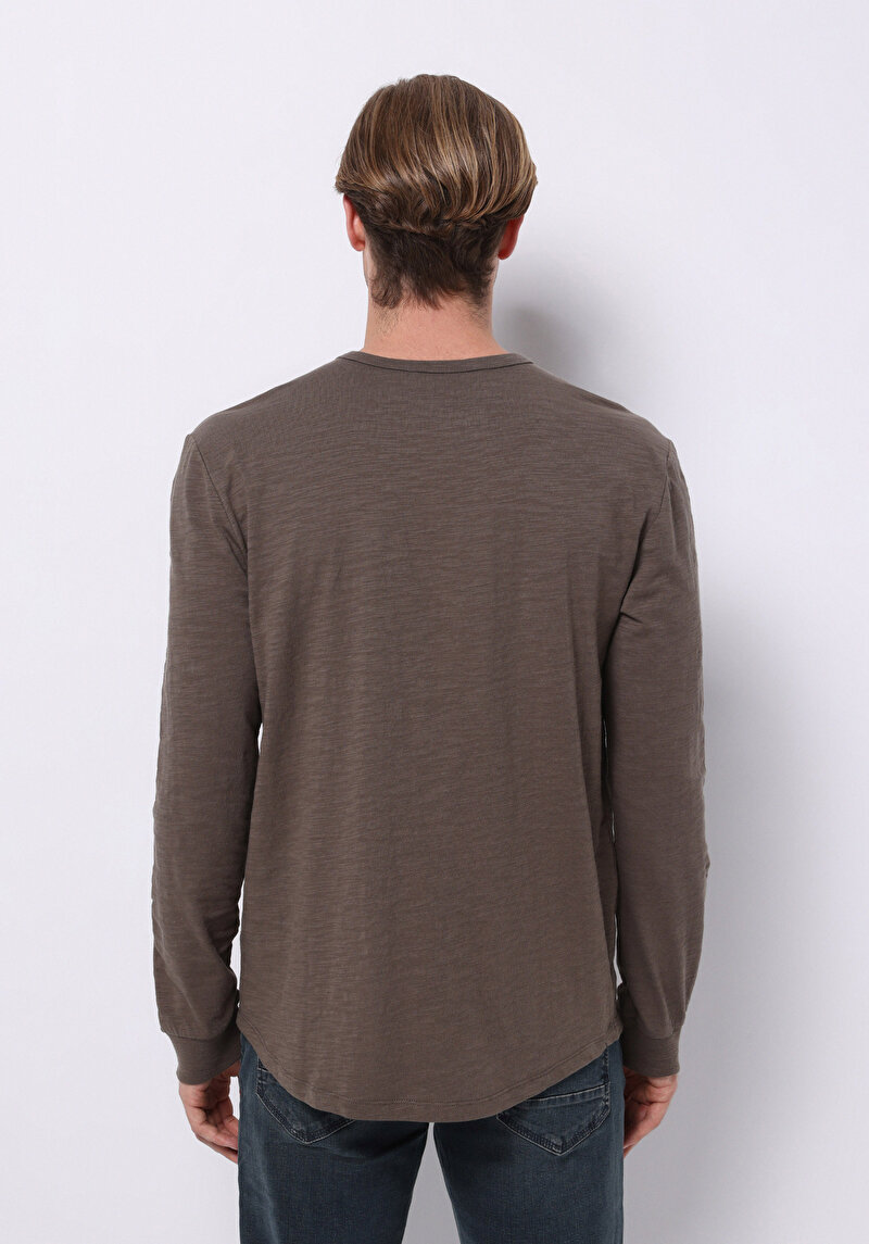 Imagine a Tricou Cu Maneca Lunga De Barbati Maro Regular Fit Cl1076432