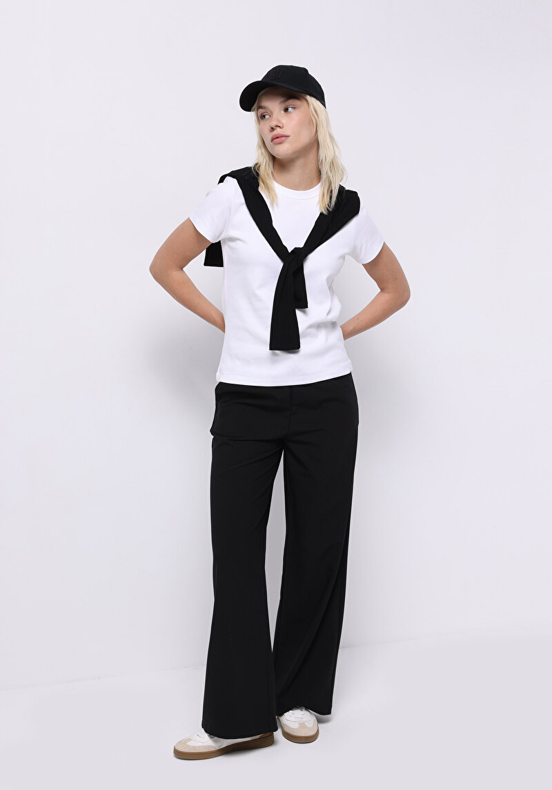 Imagine a Pantaloni De Dama Negru Regular Fit Cl1075609