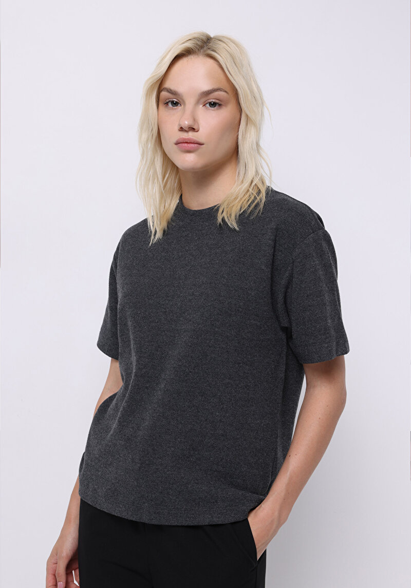 Imagine a Pulover Cu Mâneci Scurte De Dama Gri Regular Fit Cl1077171