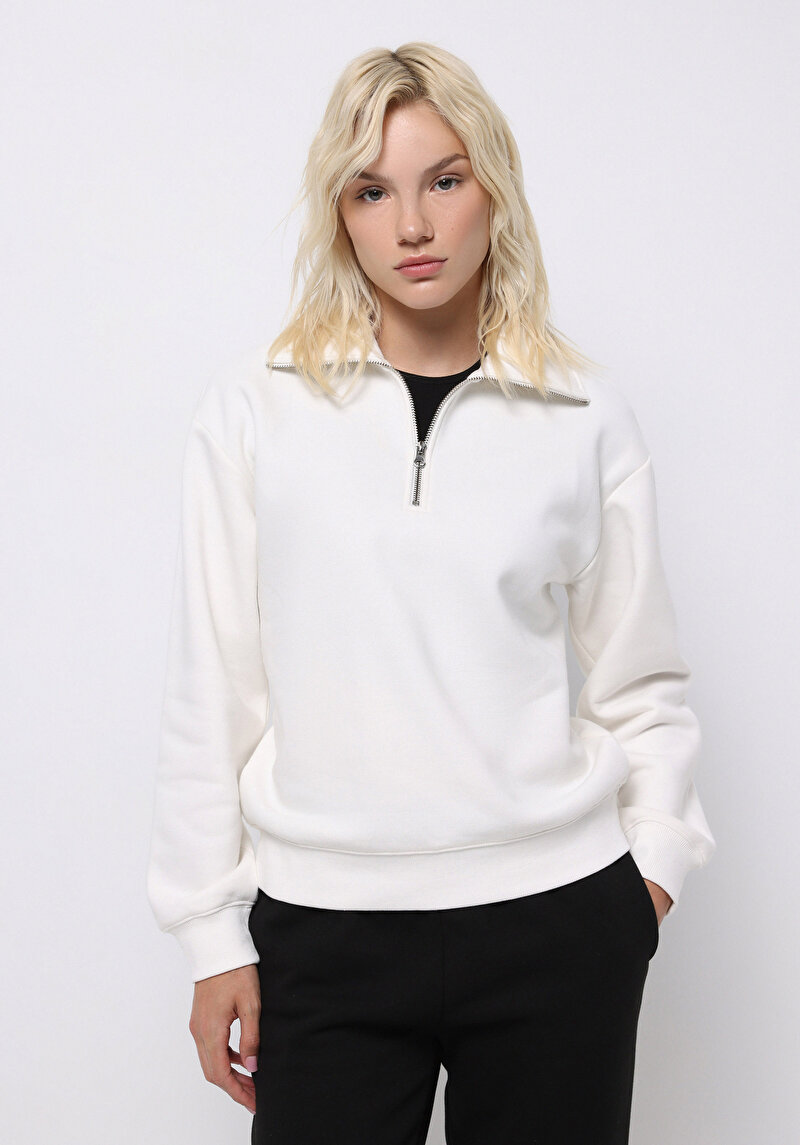 Imagine a Hanorac / Bluza De Dama Alb Regular Fit  Cl1065678