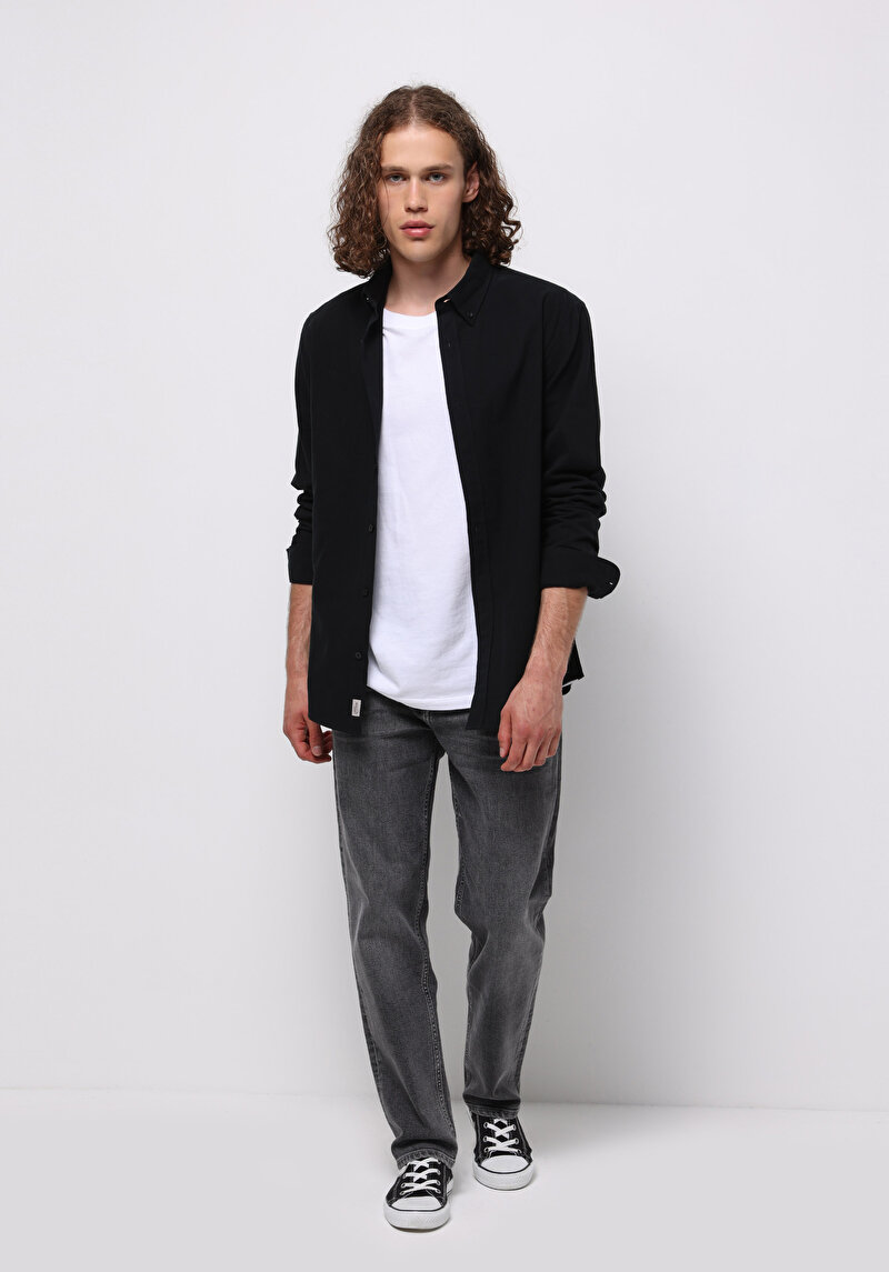 Imagine a Camasa Cu Maneca Lunga De Barbati Negru Regular Fit Cl1073845