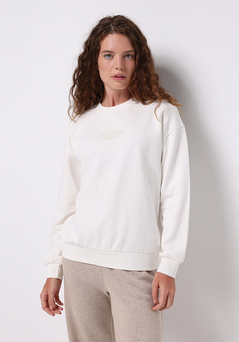 Imagine a Hanorac / Bluza De Dama Alb Regular Fit  Cl1075597