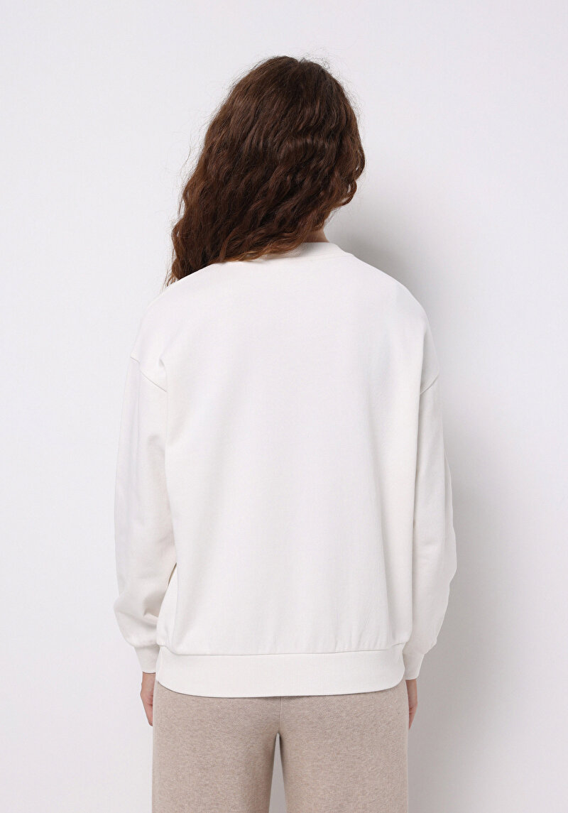 Imagine a Hanorac / Bluza De Dama Alb Regular Fit Cl1075597