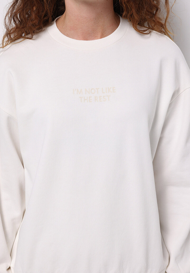 Imagine a Hanorac / Bluza De Dama Alb Regular Fit Cl1075597