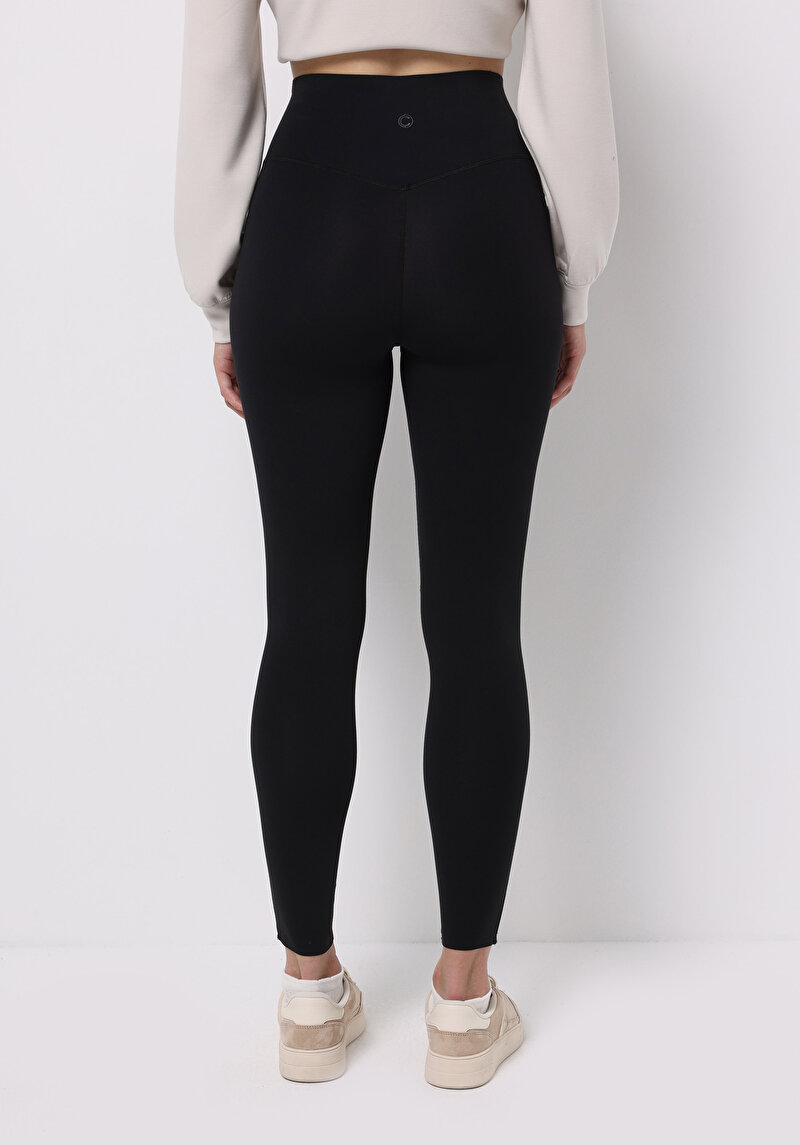 Imagine a Pantaloni De Dama Negru Slim Fit Cl1075485