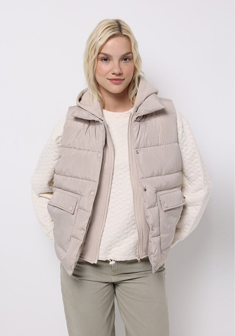 Imagine a Vesta De Dama Ecru Regular Fit  Cl1075669