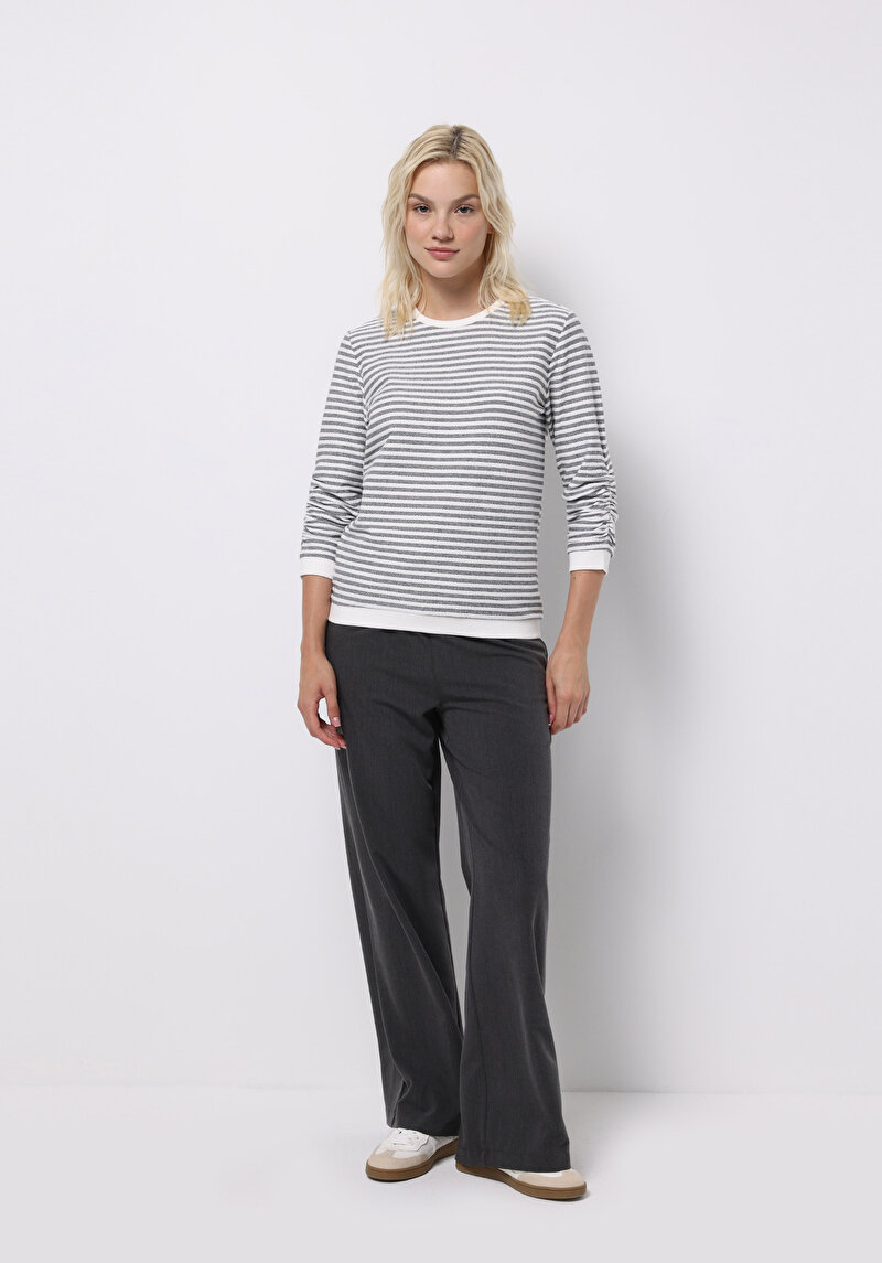 Imagine a Hanorac / Bluza De Dama Alb Regular Fit Cl1075997