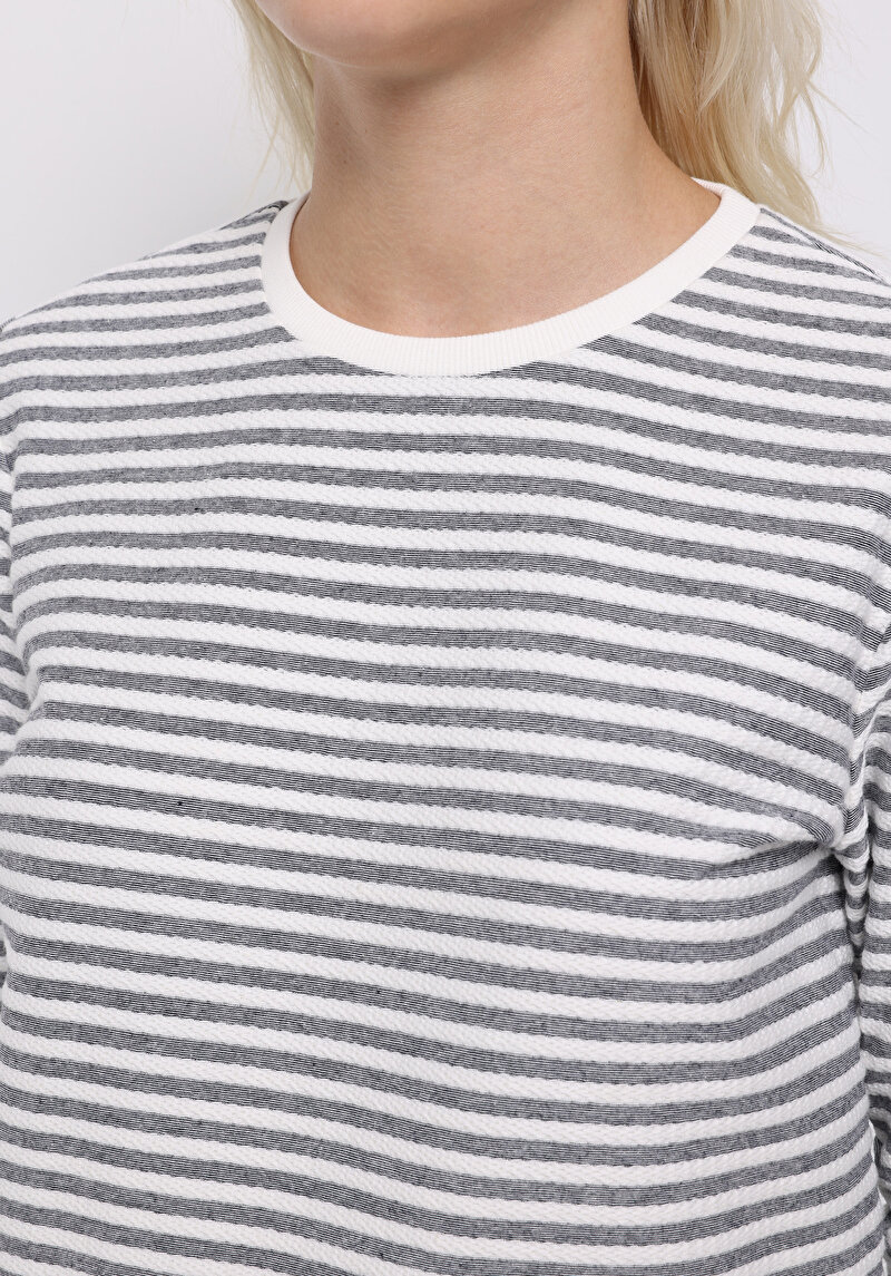 Afișați detalii pentru Hanorac / Bluza De Dama Alb Regular Fit  Cl1075997