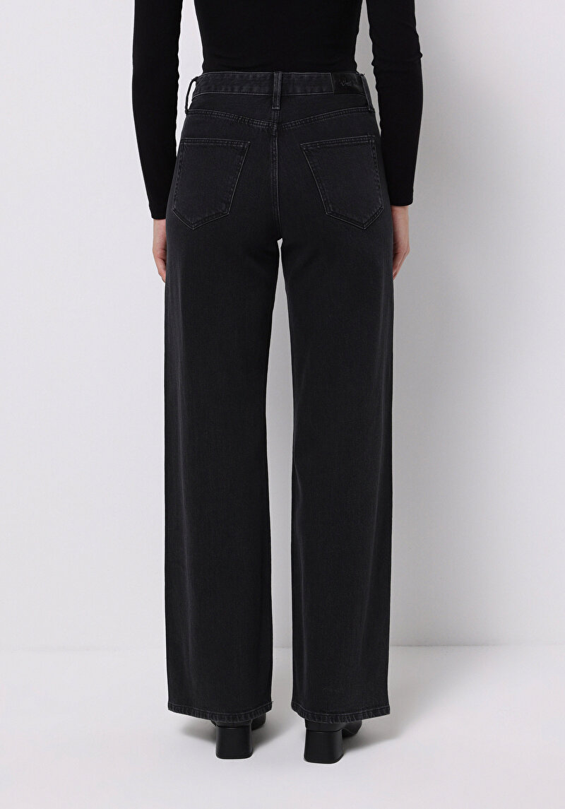 Imagine a Pantaloni De Dama Negru Regular Fit 970 Berry Cl1076103