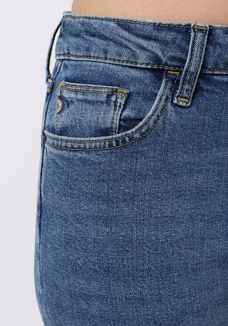 Afișați detalii pentru Pantaloni De Dama Albastru Mom Fit 896  Maria Cl1076561