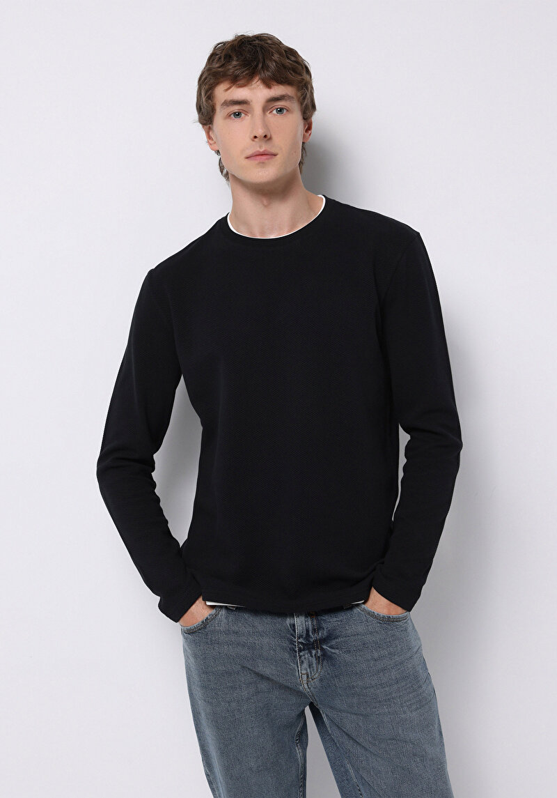 Imagine a Tricou Cu Maneca Lunga De Barbati Negru Regular Fit  Cl1076433