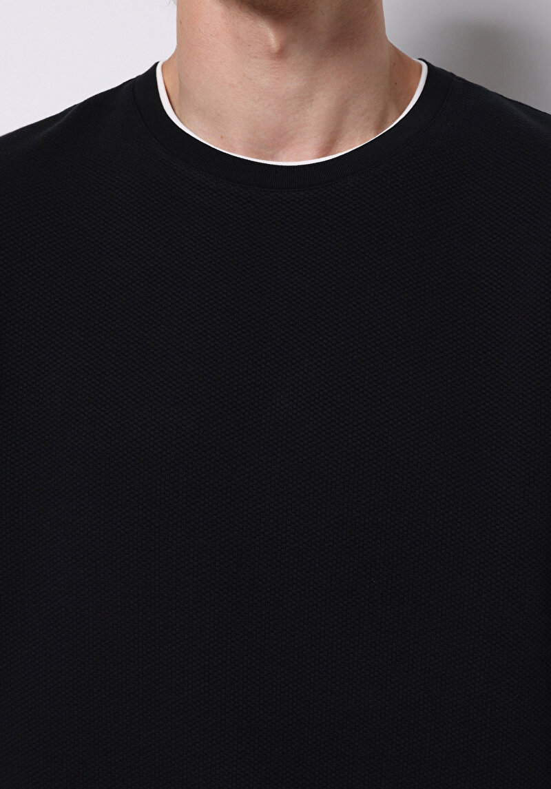 Imagine a Tricou Cu Maneca Lunga De Barbati Negru Regular Fit Cl1076433