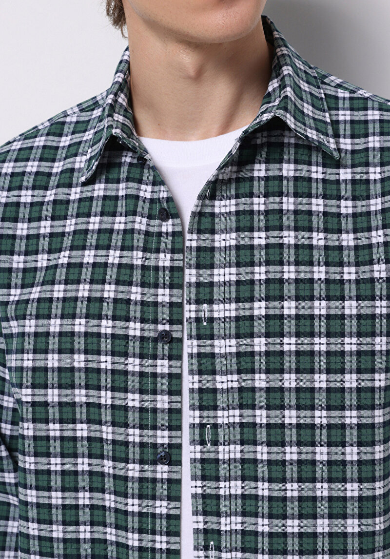 Imagine a Camasa Cu Maneca Lunga De Barbati Verde Regular Fit Cl1076492