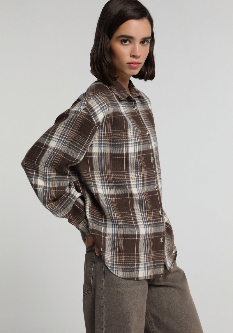 Imagine a Camasa Cu Maneca Lunga De Dama Maro Regular Fit Cl1077174