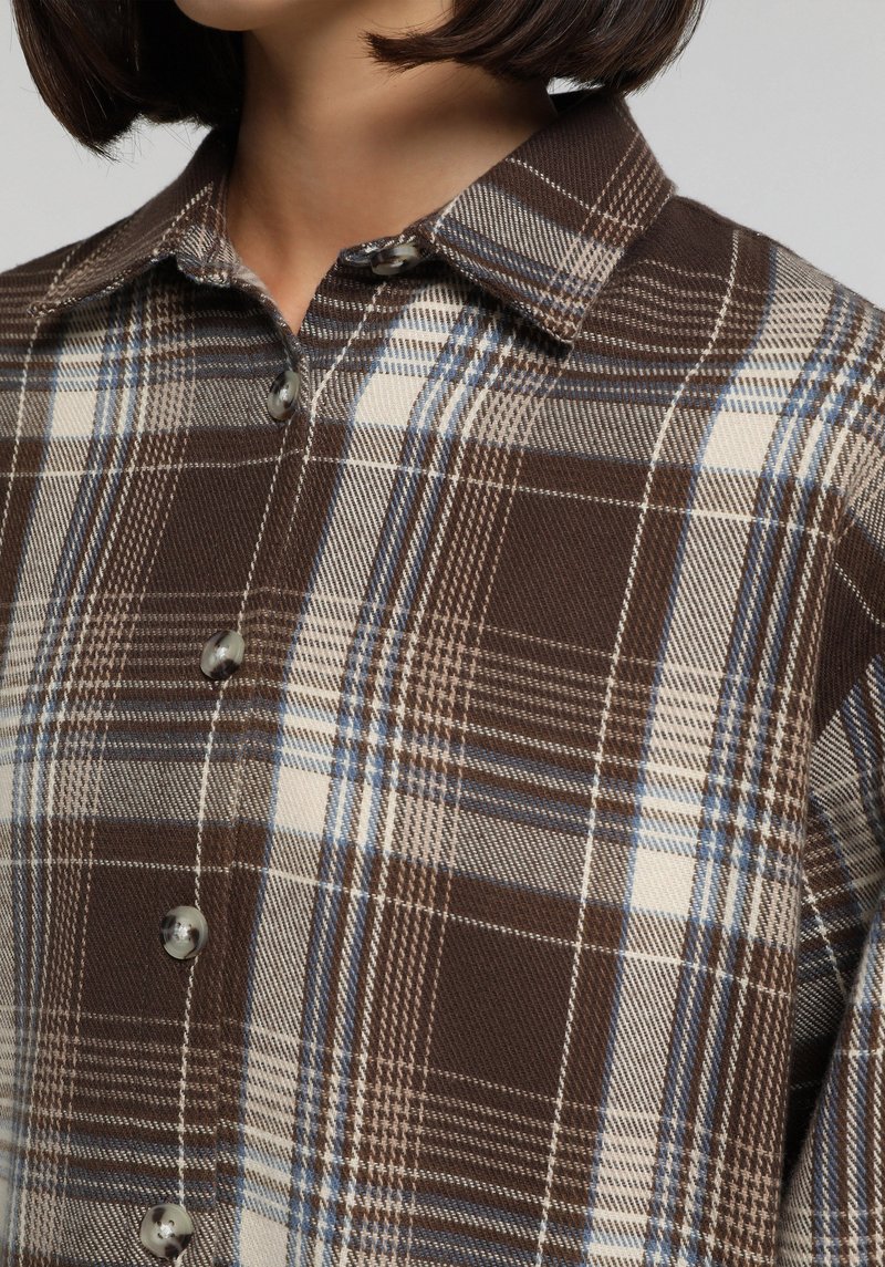 Imagine a Camasa Cu Maneca Lunga De Dama Maro Regular Fit Cl1077174