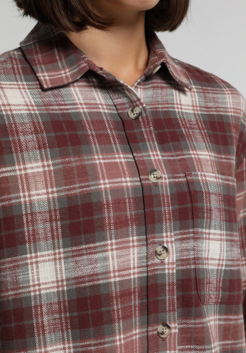 Imagine a Camasa Cu Maneca Lunga De Dama Roz Regular Fit Cl1076686