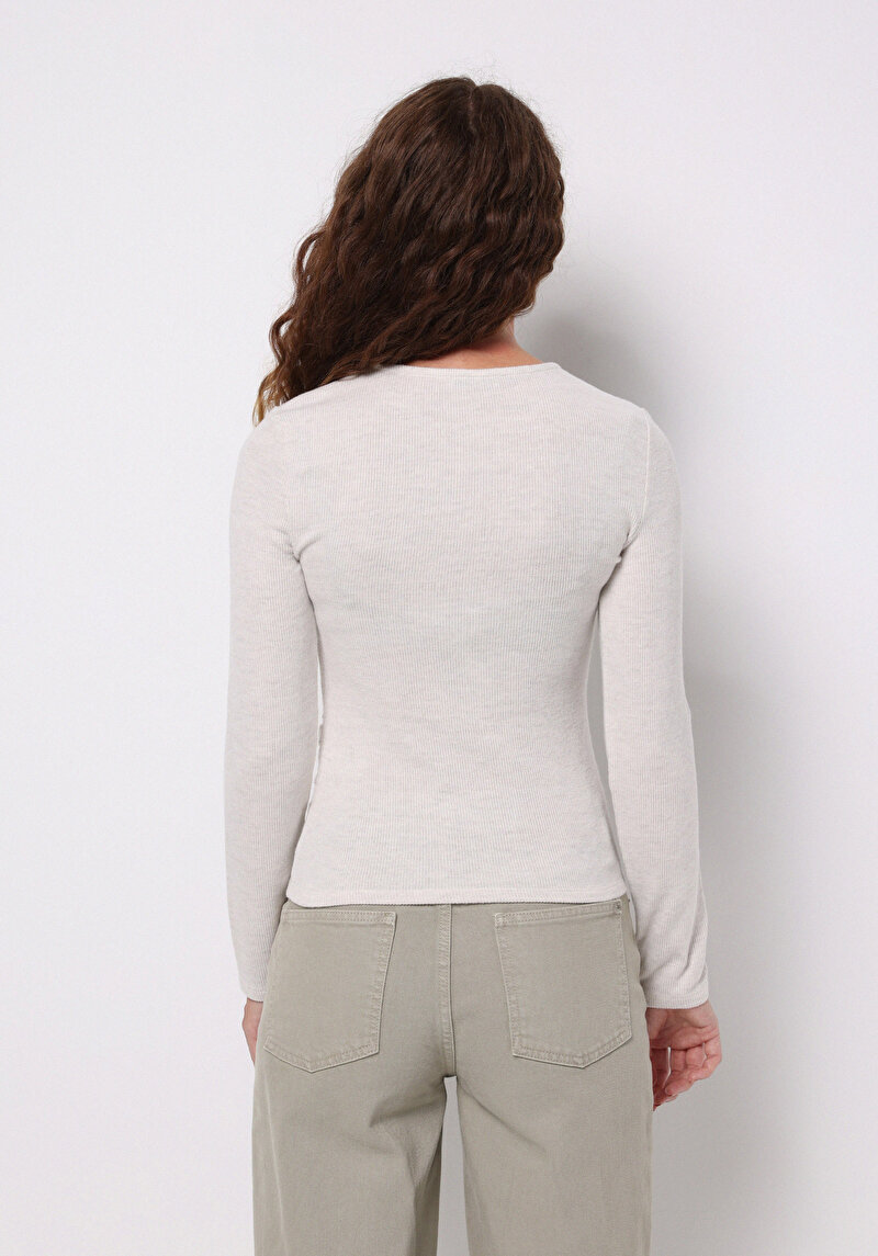 Imagine a Pulover De Dama Ecru Slim Fit Cl1077097