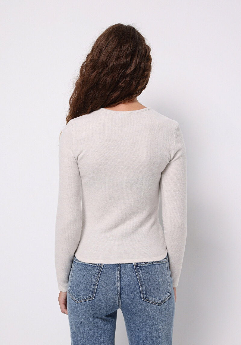 Afișați detalii pentru Pulover De Dama Ecru Slim Fit  Cl1077097