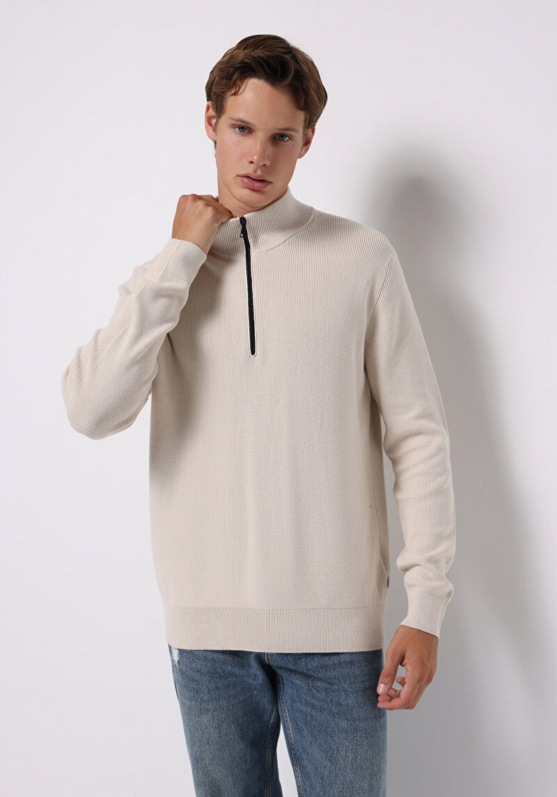 Imagine a Pulover De Barbati Ecru Regular Fit Cl1076736