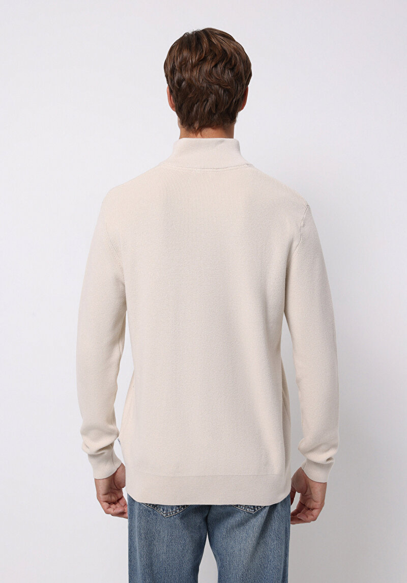 Imagine a Pulover De Barbati Ecru Regular Fit Cl1076736