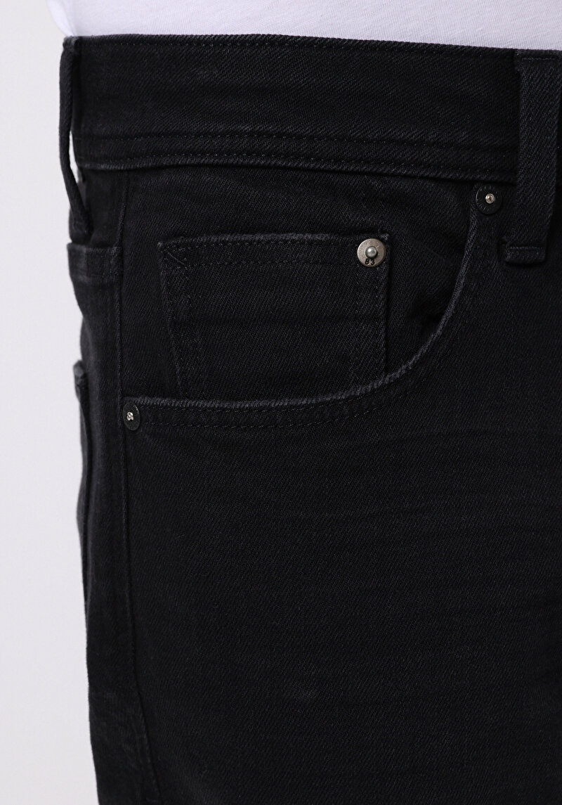 Afișați detalii pentru Pantaloni De Barbati Denim Straight Fit 044 Karl Cl1076807