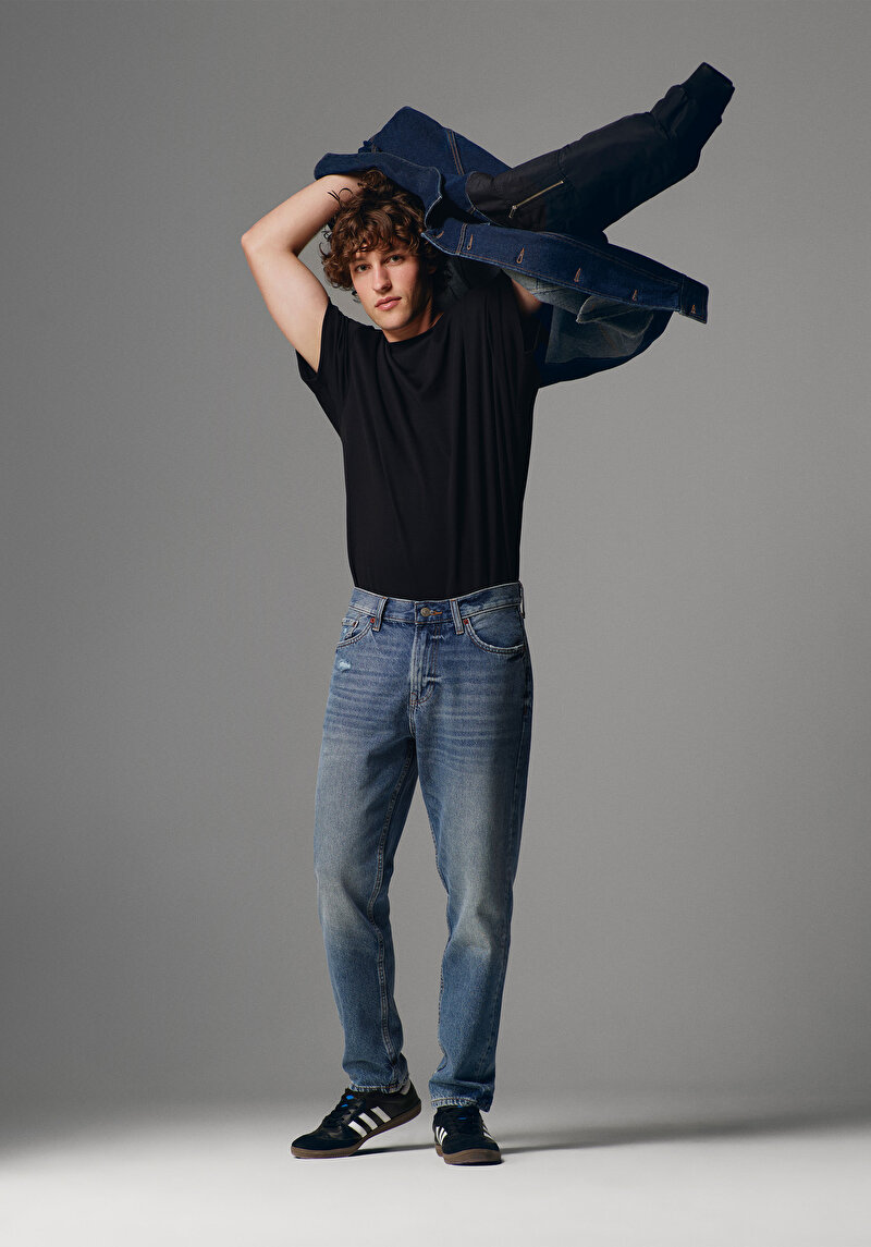 Imagine a Pantaloni De Barbati Albastru Loose Tapered Fit  Cl1076833