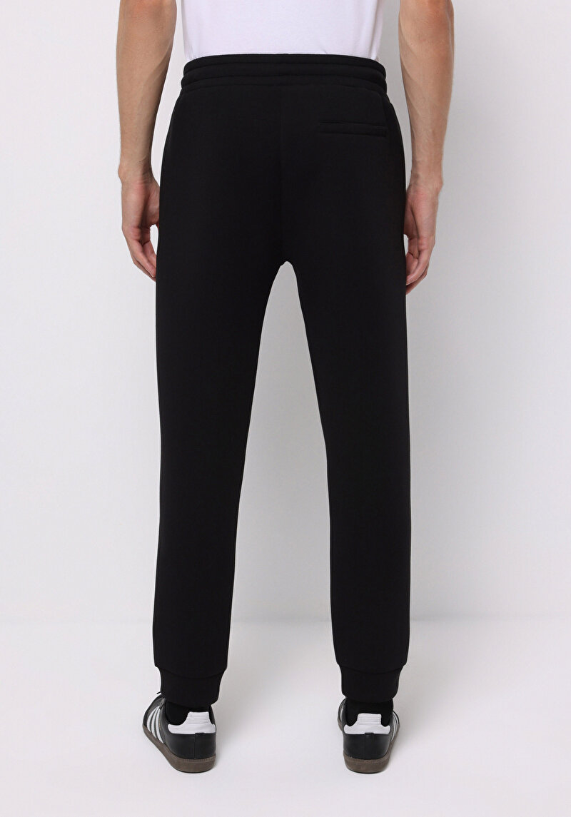 Imagine a Pantaloni De Trening De Barbati Negru Regular Fit Cl1075397