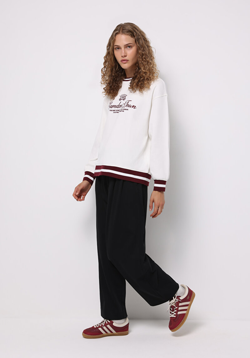 Afișați detalii pentru Hanorac / Bluza De Dama Alb Regular Fit  Cl1076359