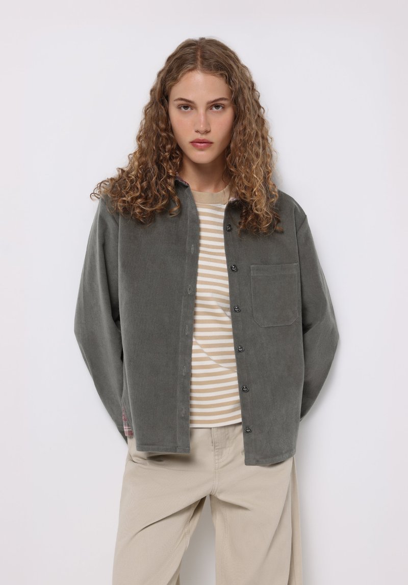 Imagine a Camasa Cu Maneca Lunga De Dama Verde Regular Fit Cl1076672