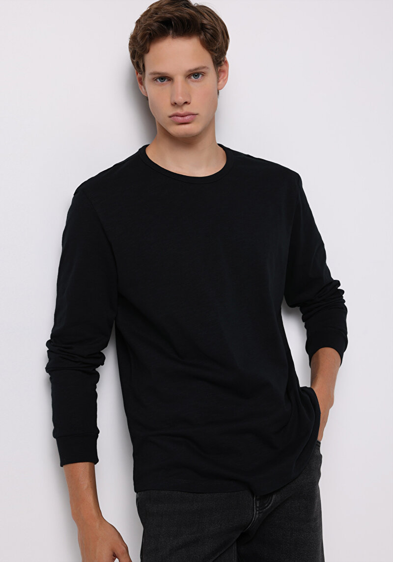 Imagine a Tricou Cu Maneca Lunga De Barbati Negru Regular Fit  Cl1076432