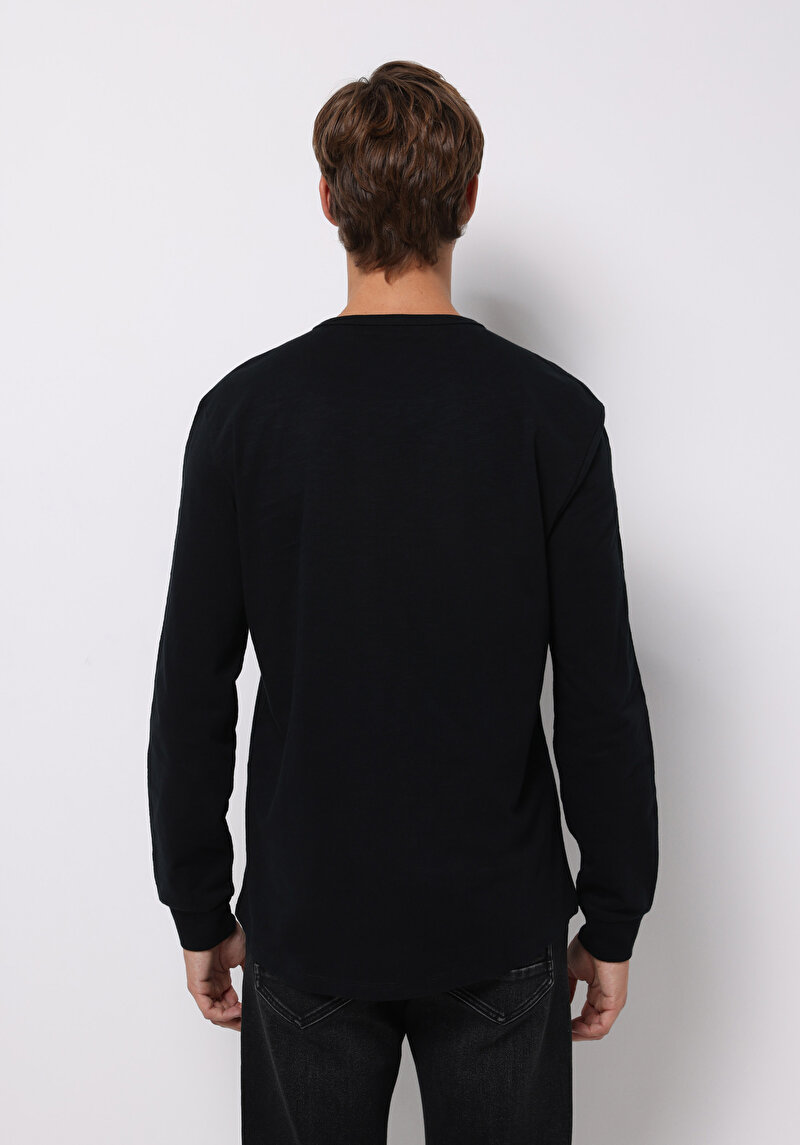 Imagine a Tricou Cu Maneca Lunga De Barbati Negru Regular Fit Cl1076432