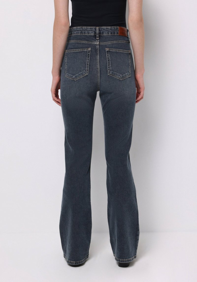 Imagine a Pantaloni De Dama Albastru Regular Fit 791 Monica Cl1077133