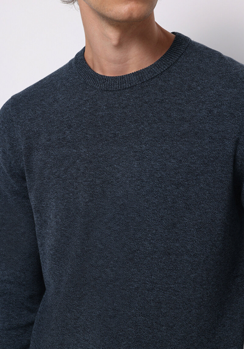 Imagine a Pulover De Barbati Albastru Marin Regular Fit Cl1075350