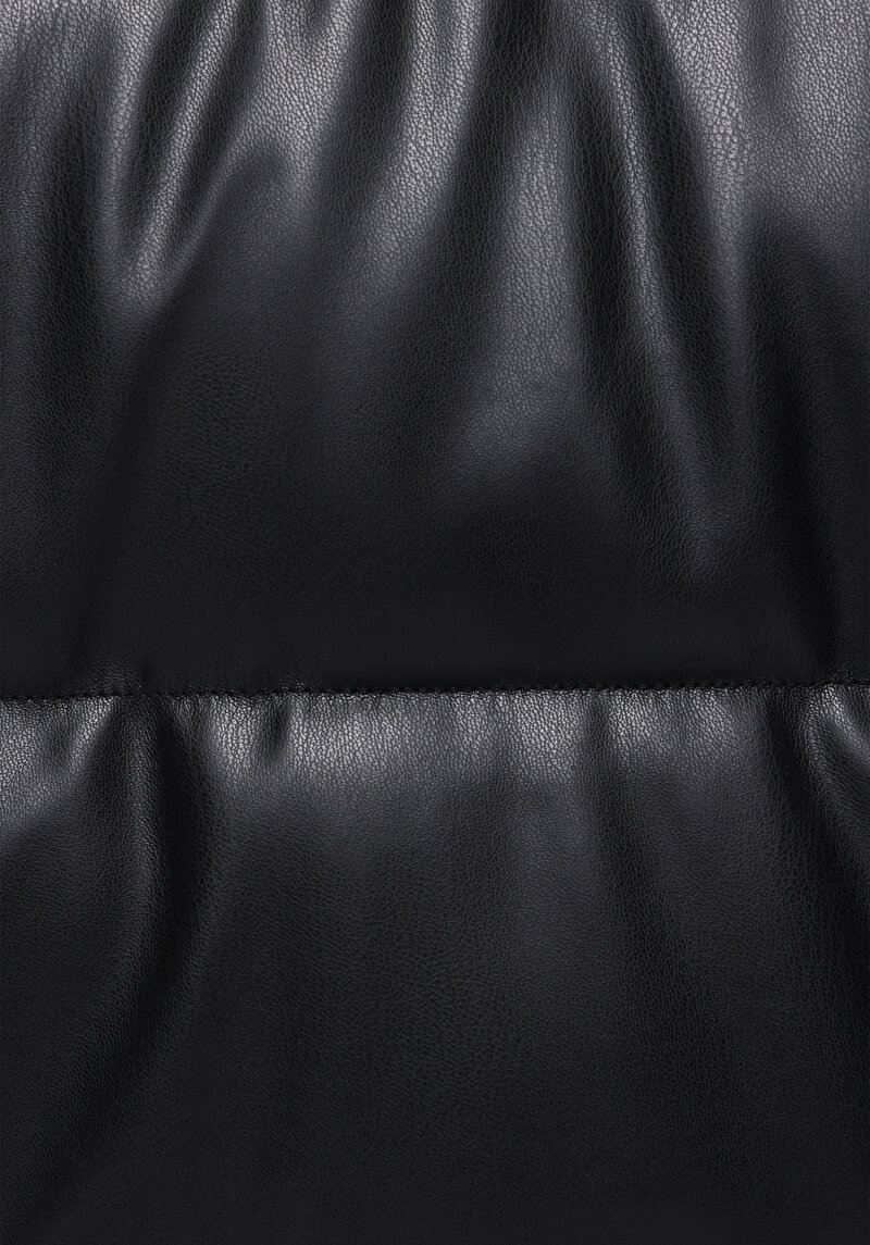 Afișați detalii pentru Jacheta De Barbati Negru Regular Fit  Cl1076392