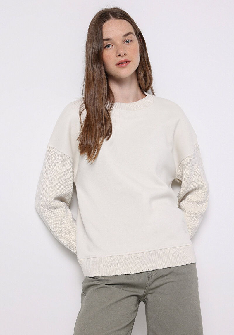 Imagine a Hanorac / Bluza De Dama Alb Regular Fit Cl1076583