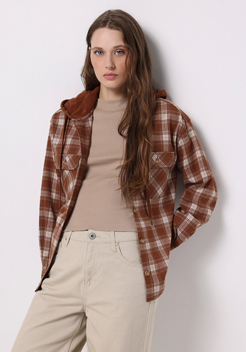 Imagine a Camasa Cu Maneca Lunga De Dama Bej Regular Fit  Cl1077251