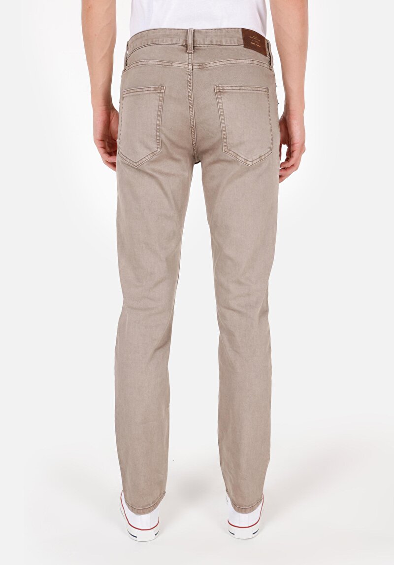 Imagine a Pantaloni De Barbati Bej Straight Fit Cl1071678