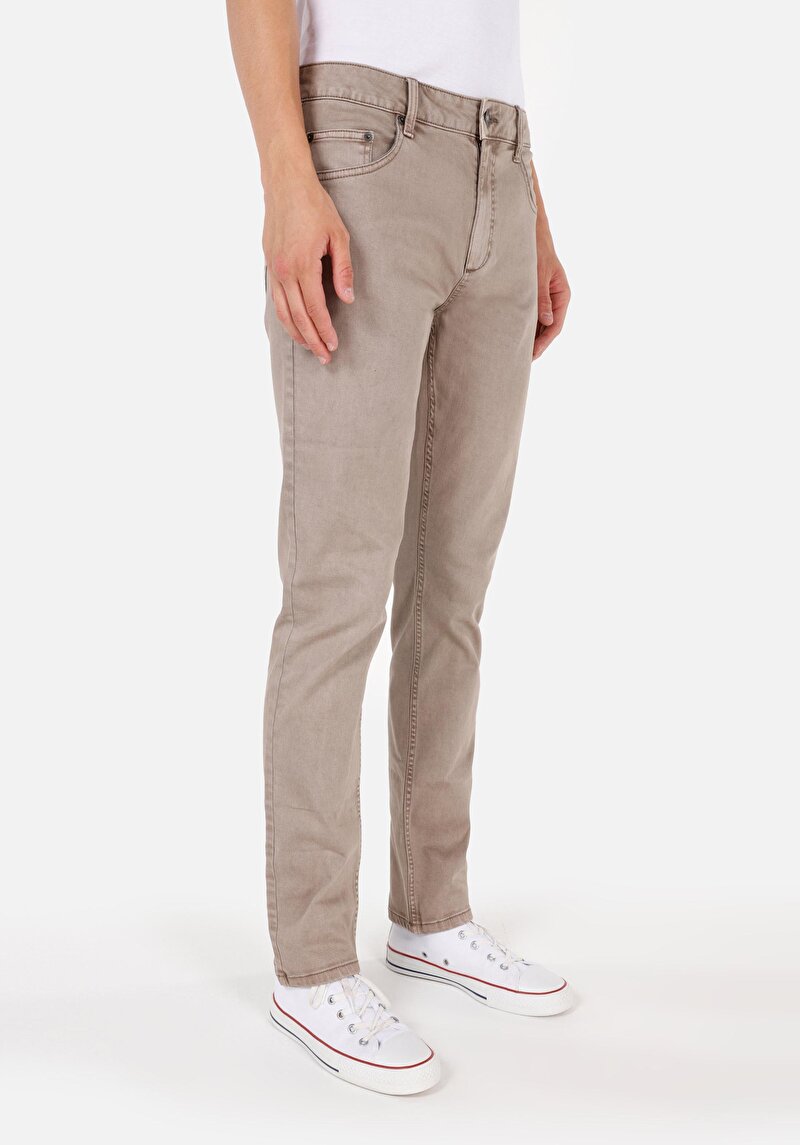 Imagine a Pantaloni De Barbati Bej Straight Fit Cl1071678
