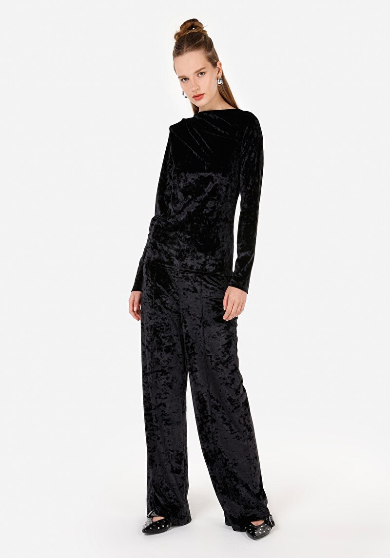 Imagine a Pantaloni De Trening De Dama Negru Regular Fit Cl1071157