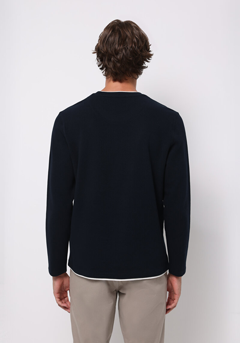 Imagine a Tricou Cu Maneca Lunga De Barbati Albastru Marin Regular Fit Cl1076433