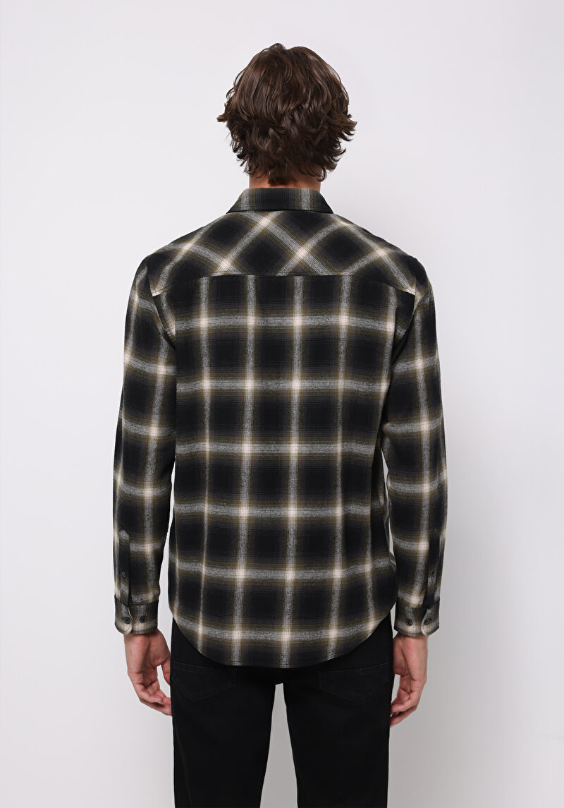 Imagine a Camasa Cu Maneca Lunga De Barbati Verde Regular Fit Cl1076515