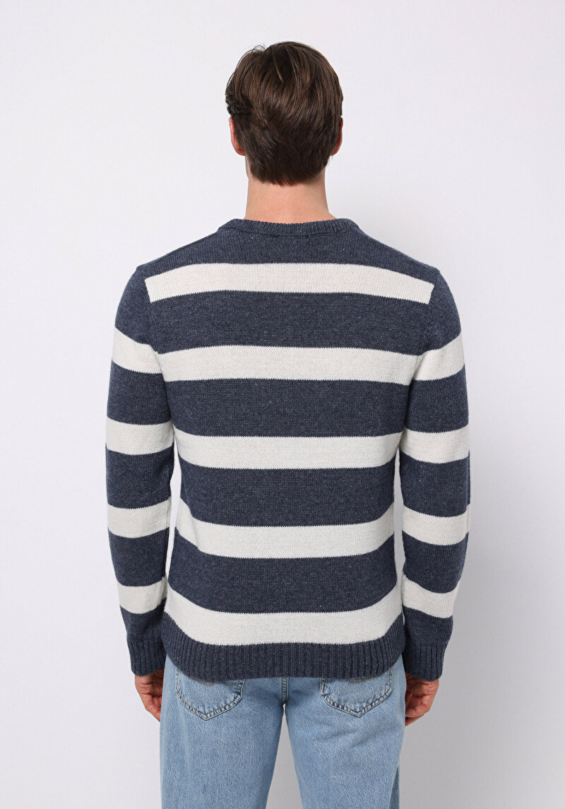 Imagine a Pulover De Barbati Albastru Marin Regular Fit Cl1077287