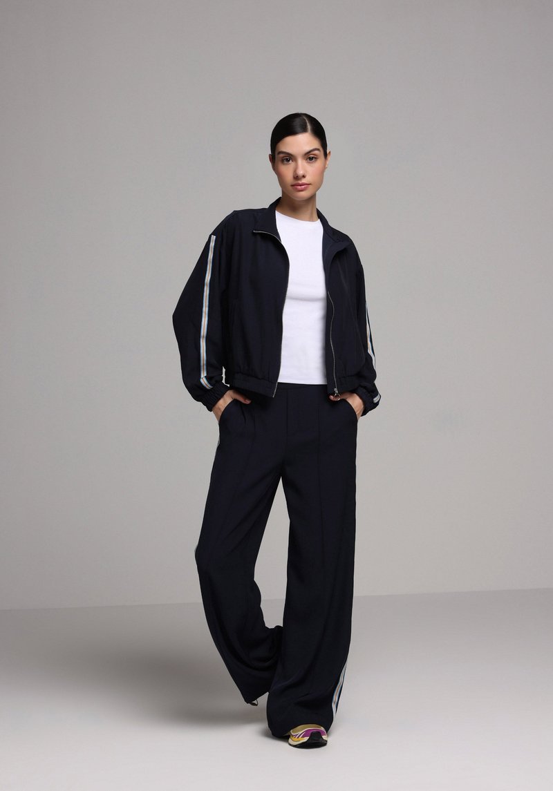 Imagine a Pantaloni De Dama Albastru Marin Regular Fit  Cl1077982