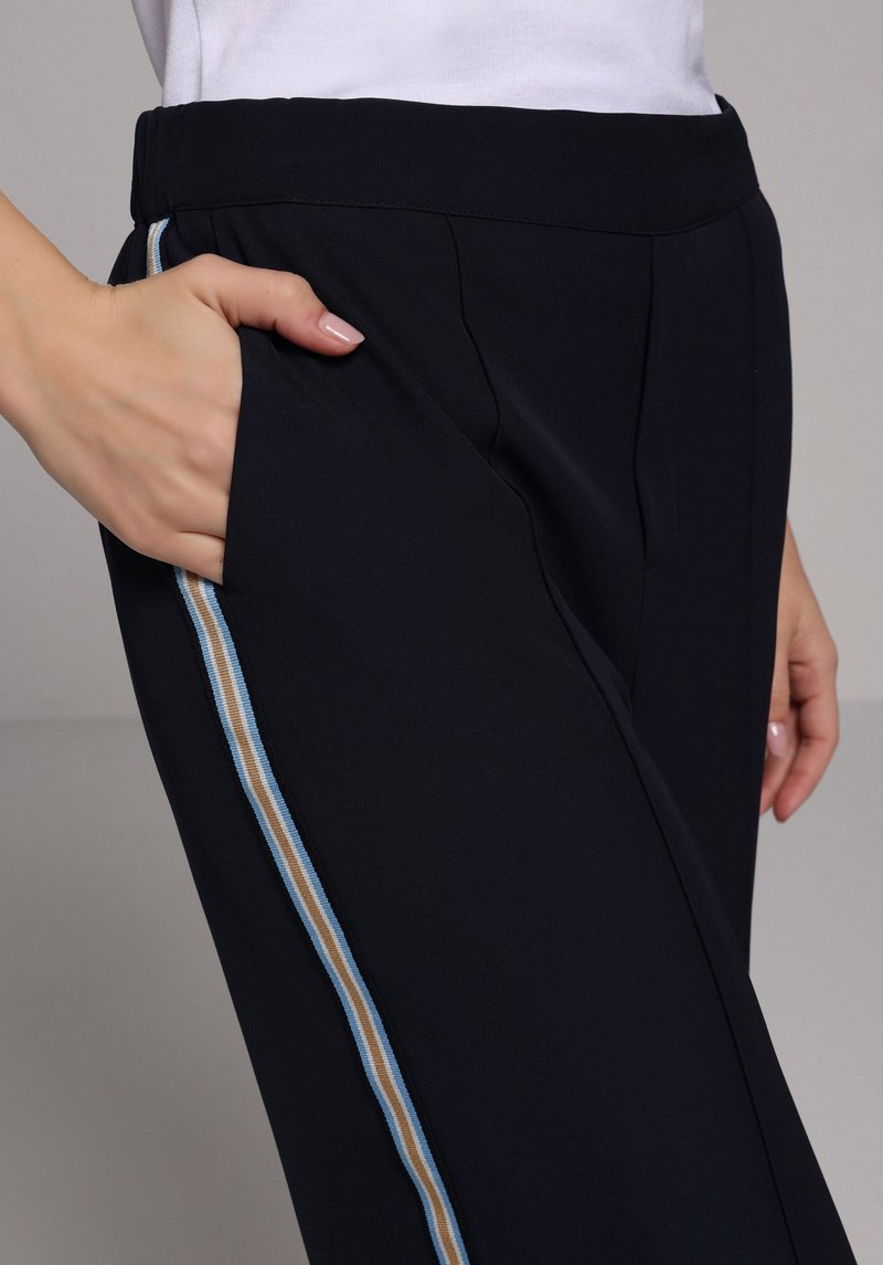 Imagine a Pantaloni De Dama Albastru Marin Regular Fit  Cl1077982
