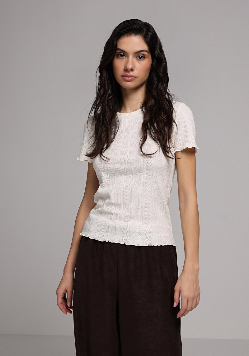 Imagine a Pulover Cu Mâneci Scurte De Dama Ecru Slim Fit Cl1077736