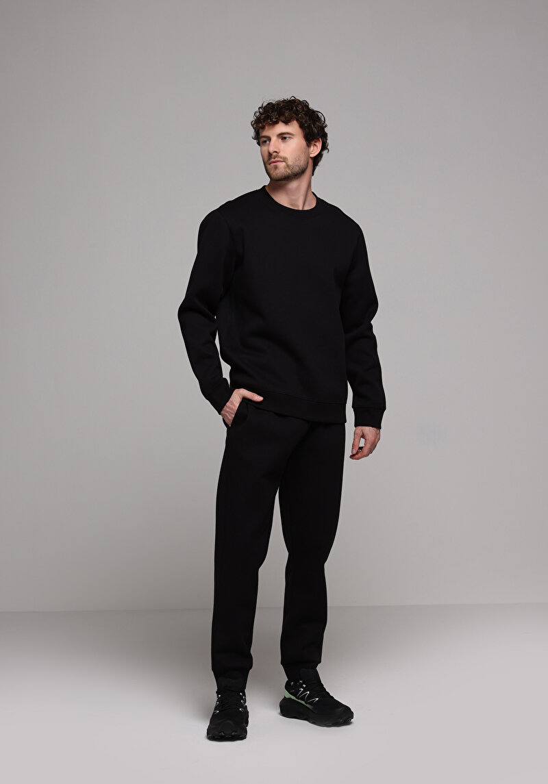 Imagine a Pantaloni De Trening De Barbati Negru Regular Fit Cl1077685