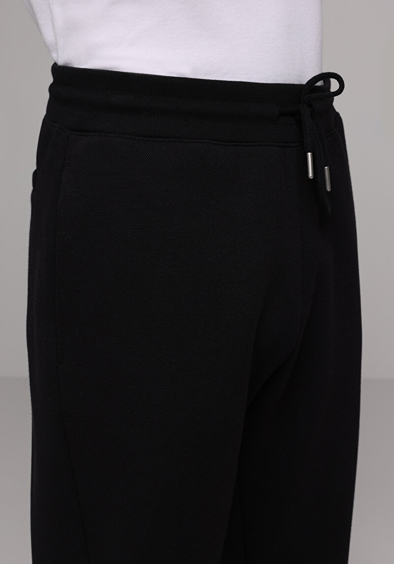 Afișați detalii pentru Pantaloni De Trening De Barbati Negru Regular Fit  Cl1077685