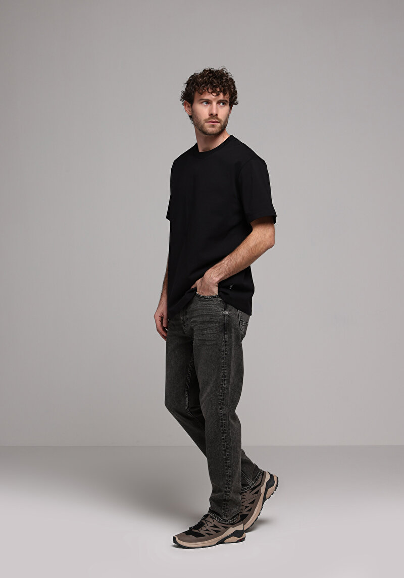 Imagine a Pantaloni De Barbati Negru Loose Tapered Fit Cl1078170