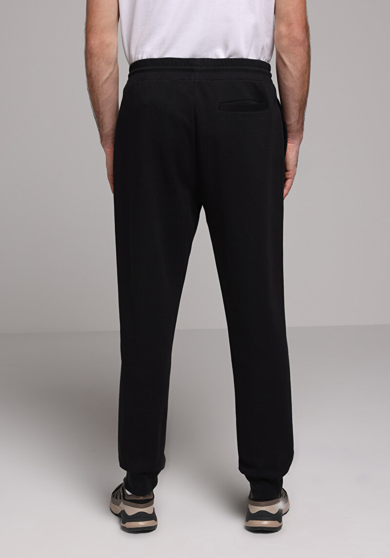 Afișați detalii pentru Pantaloni De Trening De Barbati Negru Regular Fit  Cl1078321